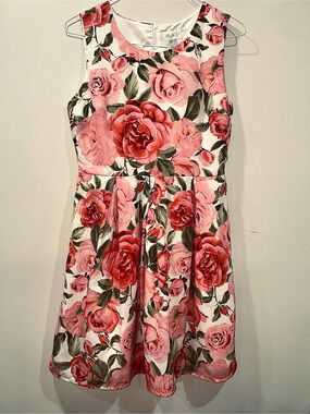 Children PLACE Floral Midi Dress in Pink & Red. Woman (mom) size M
